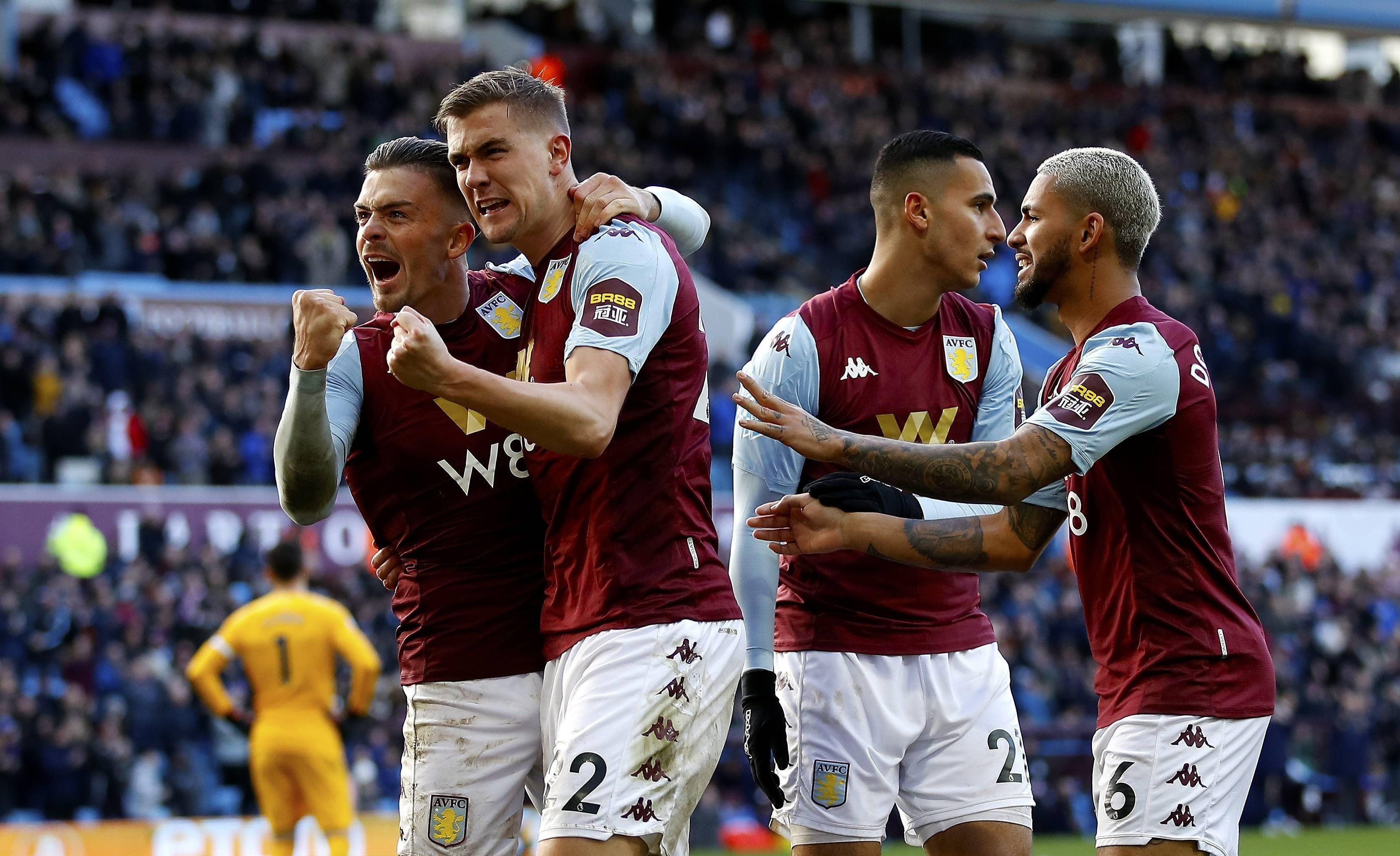 详解棒球规则中的“同时触垒”判定及录像回放判罚准则