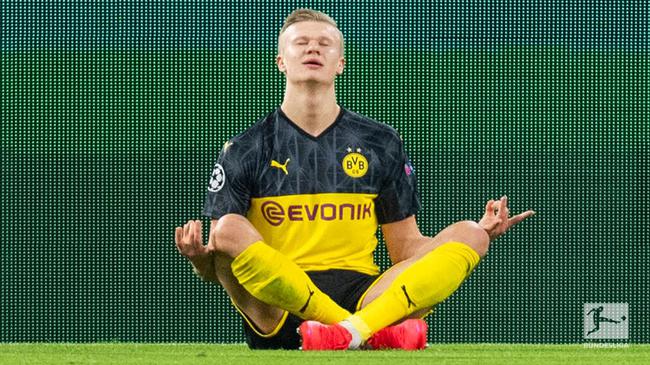 波士顿红袜队芬威球场 2025 年全面升级灯光系统，支持高清转播