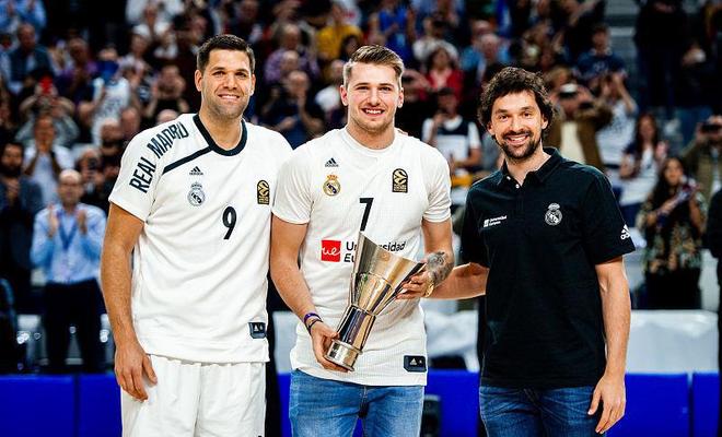 西甲-巴萨3-1逆转马竞 5连胜领跑西甲