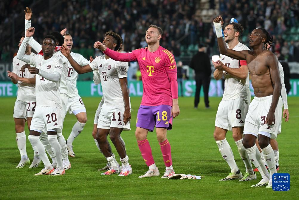 达比修有与教士签下 6 年延长合同，预计将在圣地亚哥结束职业生涯