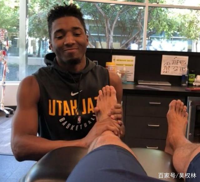 重庆铜梁龙总经理：明年中超主场有几个不同的选择，暂未确定