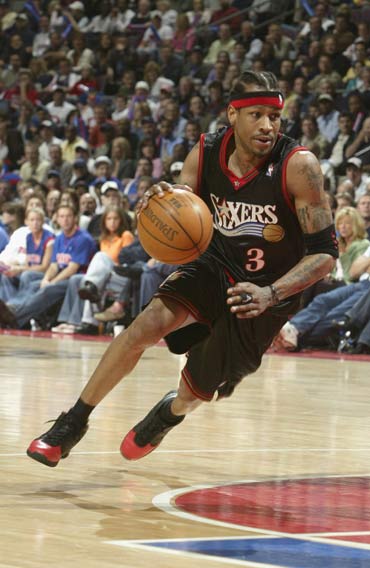 泽林斯基：我们感到愤怒，在场上看那绝不是一次犯规