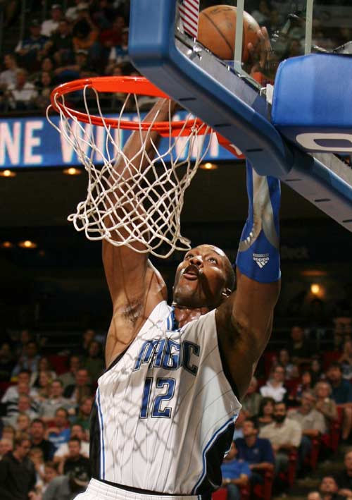 NBA：东契奇连续三场砍下三双