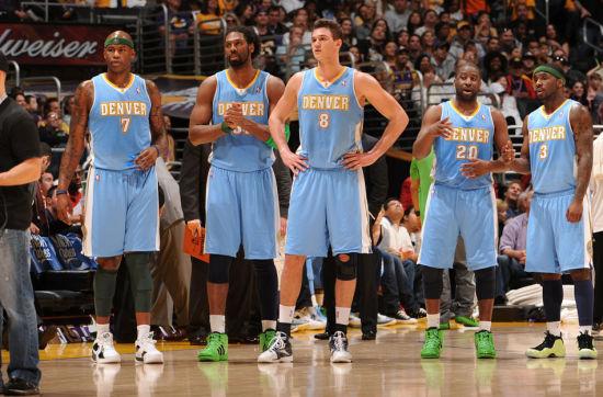 正式发售！在《末日核心：机甲幸存者》里操控猛男机甲碾碎虫群！