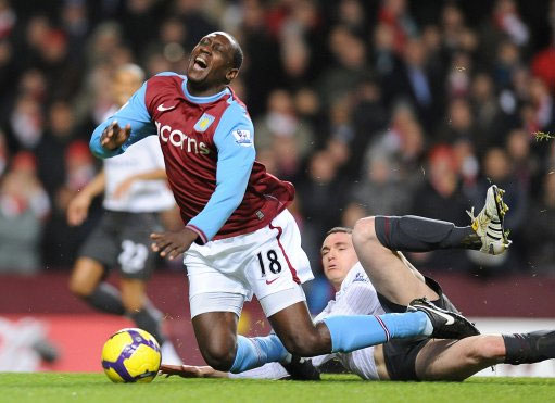 罗体：曼联不愿外租齐尔克泽，罗马目标转向法比奥·席尔瓦