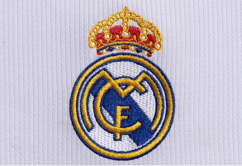 王建民在华盛顿国民队的复出战获得现场三万名球迷的起立鼓掌