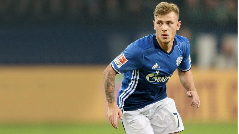 为什么外野手判断飞球优先用耳朵听